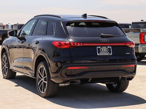 New 2026 Audi Q5 Premium Plus AWD/4WD image 6