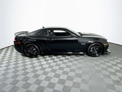 Used 2015 Chevrolet Camaro Z/28 RWD image 8