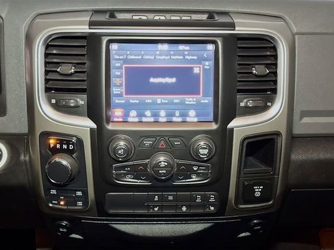 Used 2018 RAM 1500 Big Horn image 12