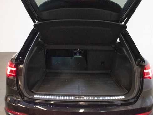 Used 2020 Audi Q3 2.0T Premium Plus w/ Premium Plus Package image 25