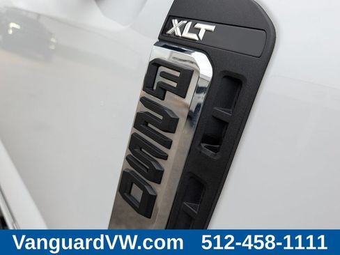 Used 2023 Ford F250 XLT w/ FX4 Off-Road Package AWD/4WD image 32