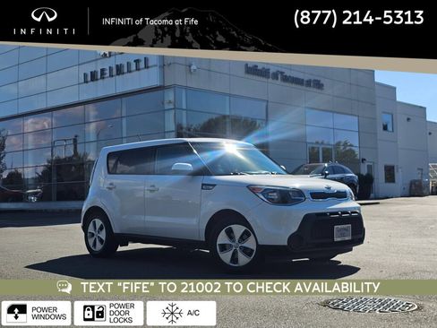 Used 2016 Kia Soul FWD image 1