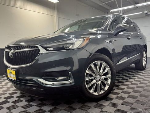 Used 2019 Buick Enclave Premium image 3