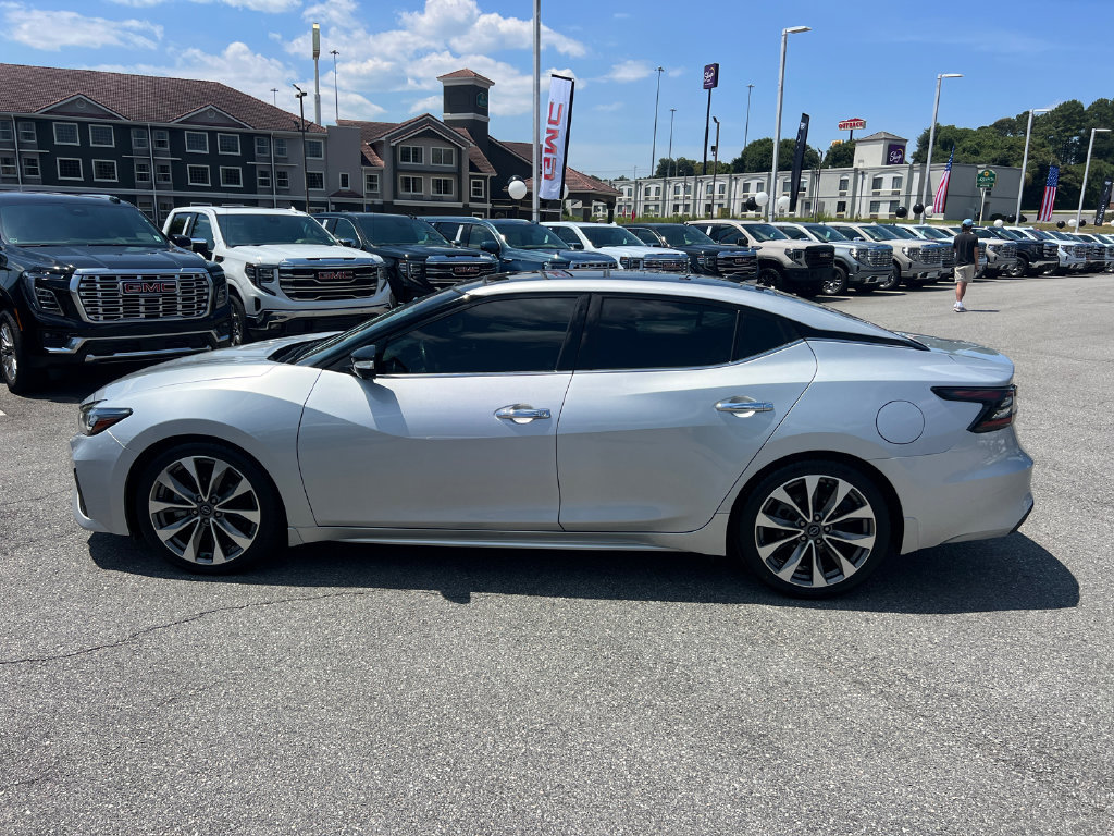 Used 2023 Nissan Maxima Platinum w/ Sport Mat Group FWD image 4