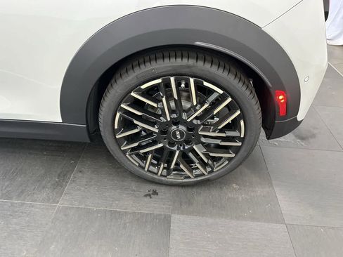 New 2025 MINI Cooper S image 14
