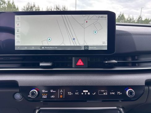 New 2026 Kia Carnival EX image 28