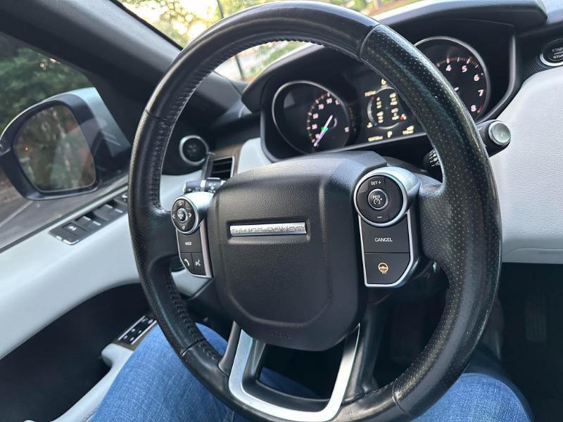Used 2016 Land Rover Range Rover Sport HSE AWD/4WD image 31