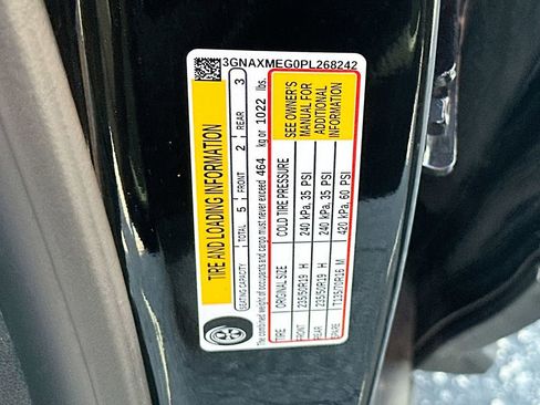 Used 2023 Chevrolet Equinox RS FWD image 31
