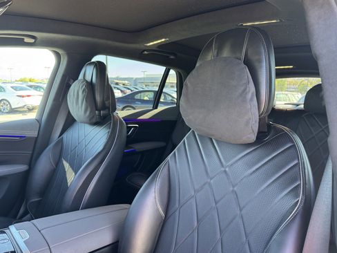 Used 2023 Mercedes-Benz EQS 580 4MATIC SUV image 21