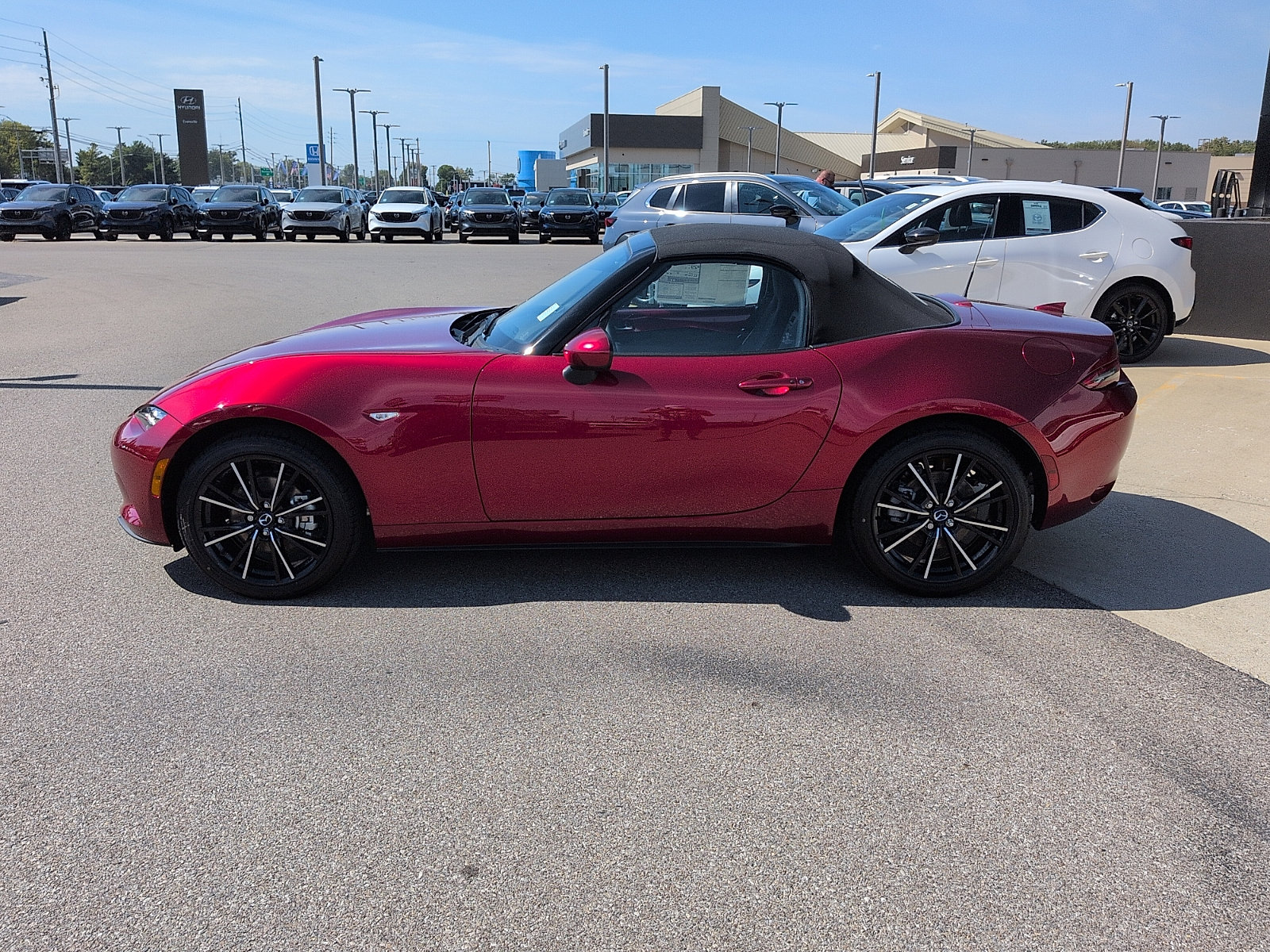 New 2026 MAZDA MX-5 Miata Grand Touring w/ Weather Package RWD image 4