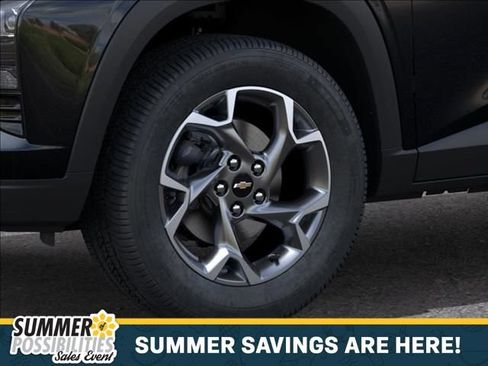 New 2026 Chevrolet Trax LT w/ Driver Confidence Package FWD image 9