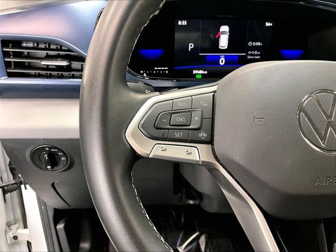 Used 2022 Volkswagen Taos SE image 21