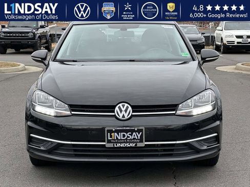Used 2018 Volkswagen Golf S image 2
