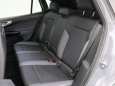 Used 2023 Volkswagen ID.4 Pro S image 12