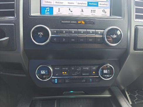 Used 2019 Ford Expedition XLT w/ Equipment Group 202A RWD image 11