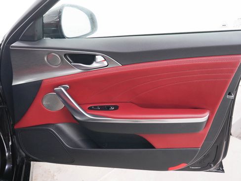 Used 2022 Kia Stinger GT2 AWD/4WD image 9