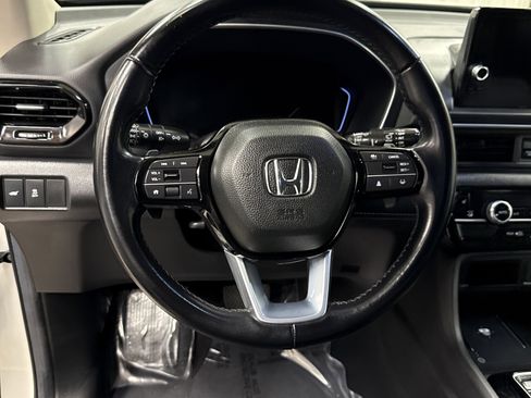 Used 2025 Honda Pilot EX-L image 7