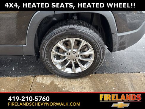 Used 2020 Jeep Cherokee Latitude Plus w/ Cold Weather Group image 15