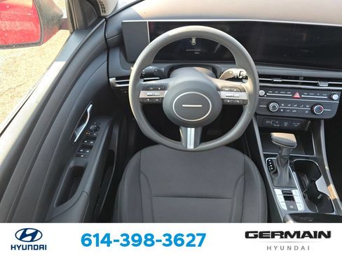 Certified 2026 Hyundai Tucson SE FWD image 17