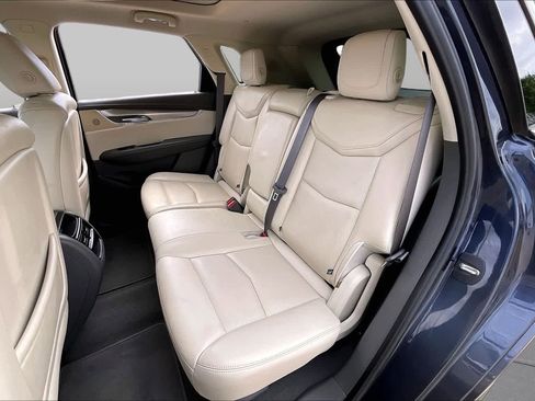 Used 2019 Cadillac XT5 Luxury FWD image 41