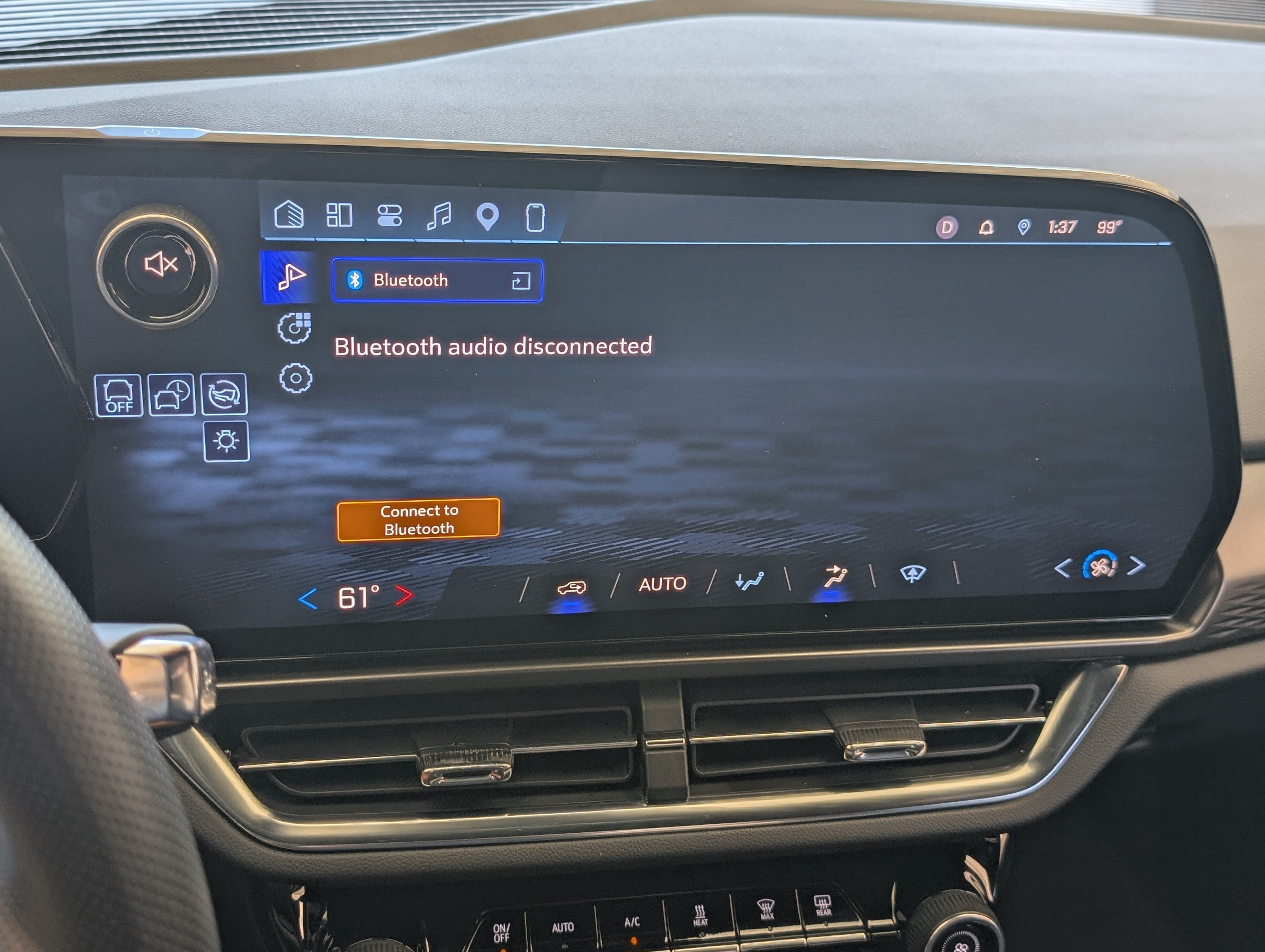 Used 2025 Chevrolet Equinox EV LT FWD image 27