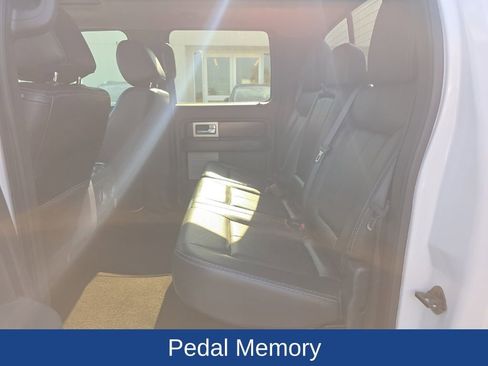 Used 2012 Ford F150 Lariat w/ Lariat Chrome Pkg image 19