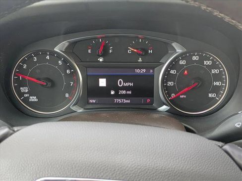 Used 2023 GMC Acadia SLT image 10