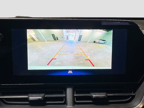 Used 2025 Chevrolet Trax ACTIV w/ Driver Confidence Package FWD image 13