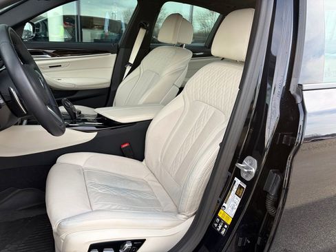 Used 2023 BMW 540i xDrive w/ Executive Package image 5