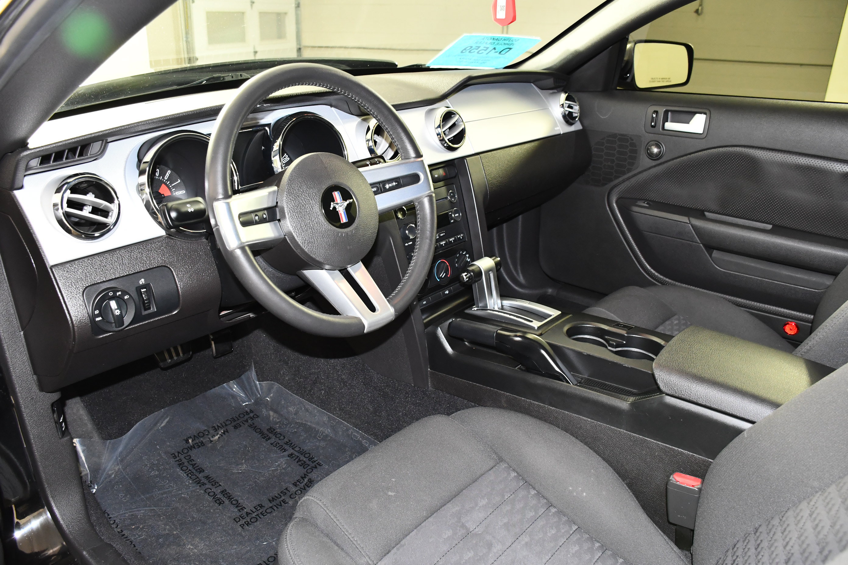 Used 2008 Ford Mustang GT RWD image 2