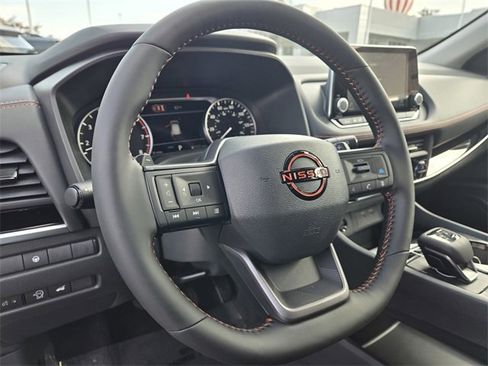 New 2026 Nissan Rogue SV image 7