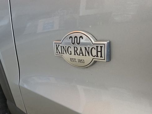 Used 2024 Ford Explorer King Ranch w/ Technology Package AWD/4WD image 17