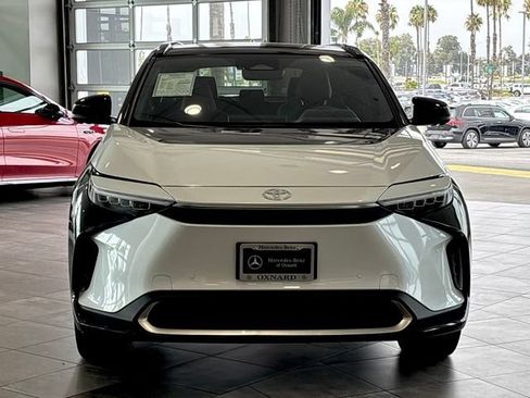 Used 2023 Toyota bZ4X FWD image 14