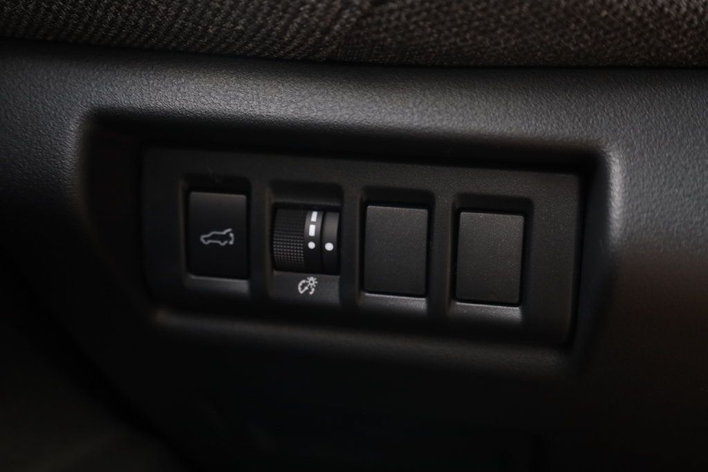 Used 2026 Subaru Outback Limited AWD/4WD image 21