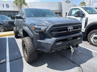 Used 2024 Toyota Tacoma SR5 AWD/4WD video 1