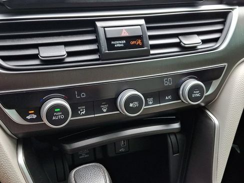 Used 2018 Honda Accord LX image 15