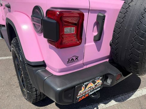 Used 2021 Jeep Wrangler Unlimited Sahara image 17