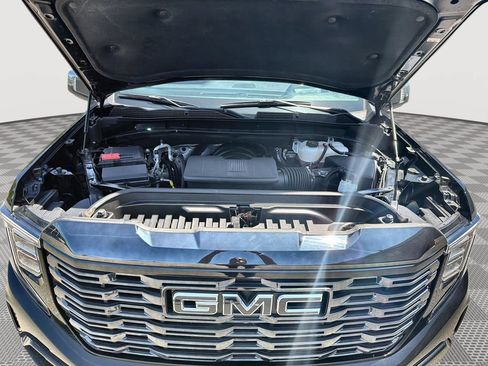 Used 2024 GMC Sierra 1500 Denali Ultimate AWD/4WD image 18