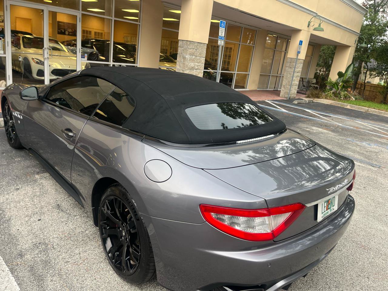 Used 2012 Maserati GranTurismo Sport RWD image 21