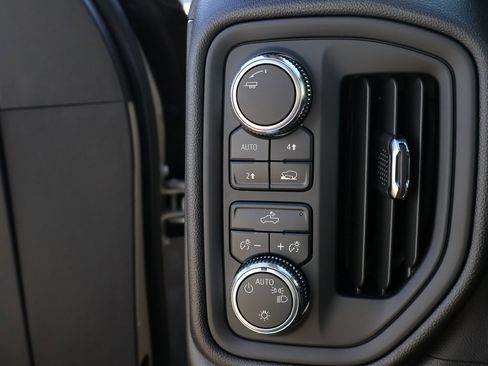 New 2026 GMC Sierra 1500 Pro w/ Graphite Edition image 40