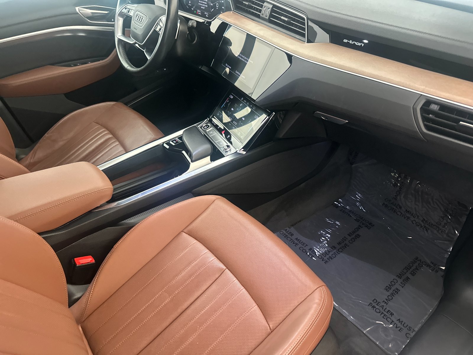 Used 2024 Audi Q8 e-tron Premium Plus w/ Premium Plus Package AWD/4WD image 15