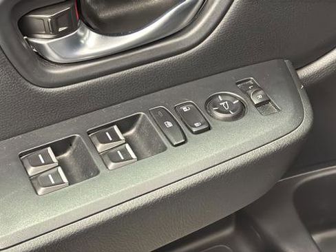 Used 2023 Honda Pilot Sport image 21