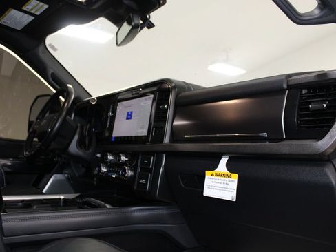 Used 2026 Ford F250 Platinum AWD/4WD image 28