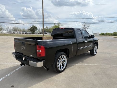 Used 2011 Chevrolet Silverado 1500 LT w/ Texas Edition RWD image 5