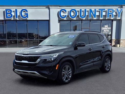 Used 2023 Kia Seltos S w/ Navigation Package image 1