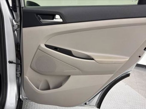 Used 2019 Hyundai Tucson SE FWD image 21