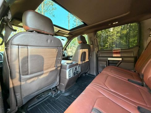 Used 2018 Ford F150 King Ranch w/ Equipment Group 601A Luxury AWD/4WD image 15
