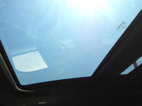 New 2025 Chrysler Pacifica Select w/ Uconnect Theater Family Group image 23