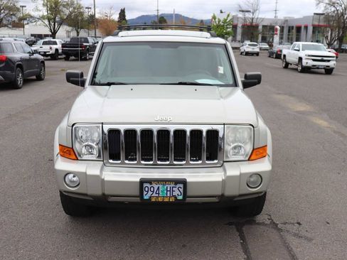 Used 2007 Jeep Commander Sport image 2