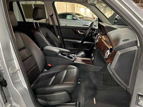 Used 2014 Mercedes-Benz GLK 350 4MATIC image 11